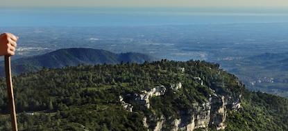 MOUNTAINS WITH SEA VIEWS